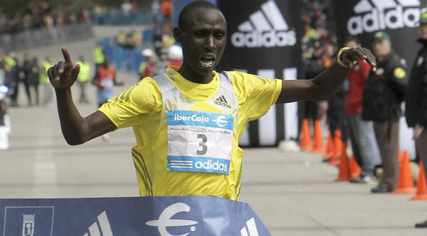 Francis Kiprop reporte le marathon de Madrid 2013